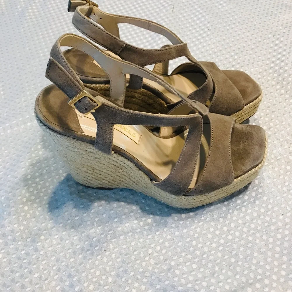 Paloma Barcelo great preowned